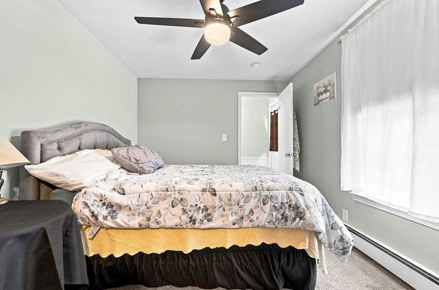 12 Waverly St, Taunton, MA 02780