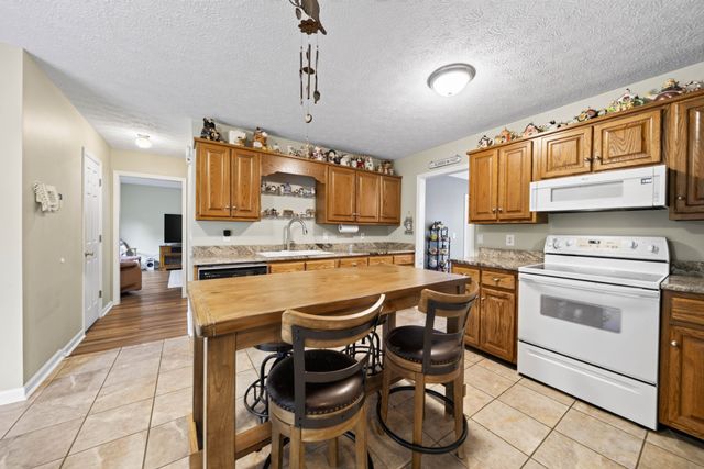 770 Martha Leeville Rd, Lebanon, TN 37090