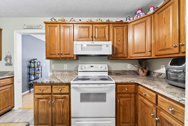 770 Martha Leeville Rd, Lebanon, TN 37090