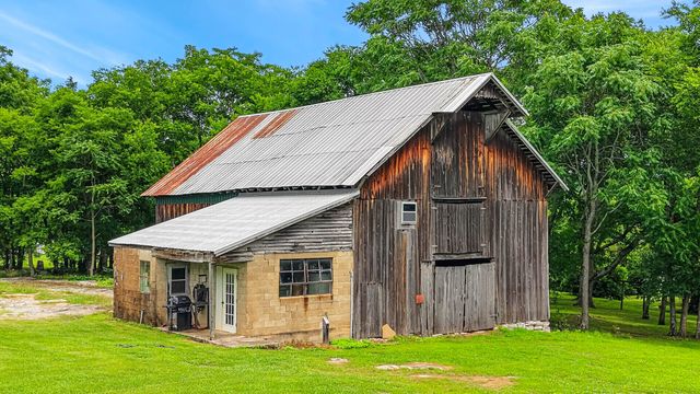 770 Martha Leeville Rd, Lebanon, TN 37090