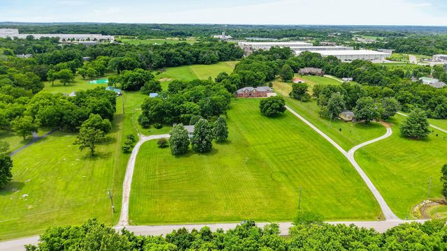 770 Martha Leeville Rd, Lebanon, TN 37090