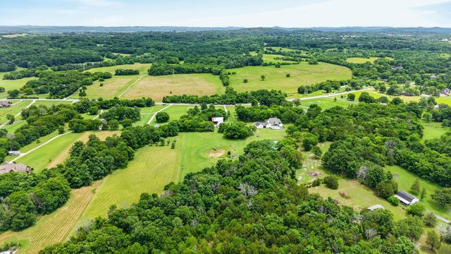 770 Martha Leeville Rd, Lebanon, TN 37090