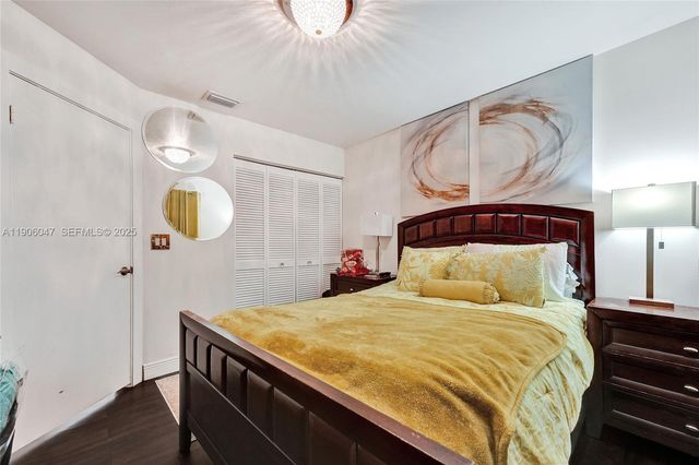 18060 SW 11th Court, Pembroke Pines, FL 33029
