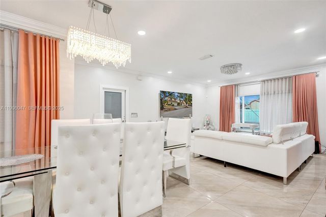 18060 SW 11th Court, Pembroke Pines, FL 33029