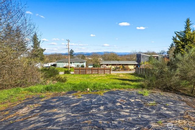 9017 3rd Avenue SW, Seattle, WA 98106