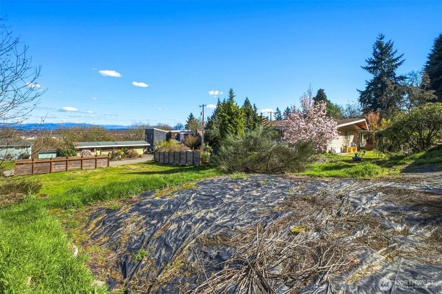 9017 3rd Avenue SW, Seattle, WA 98106