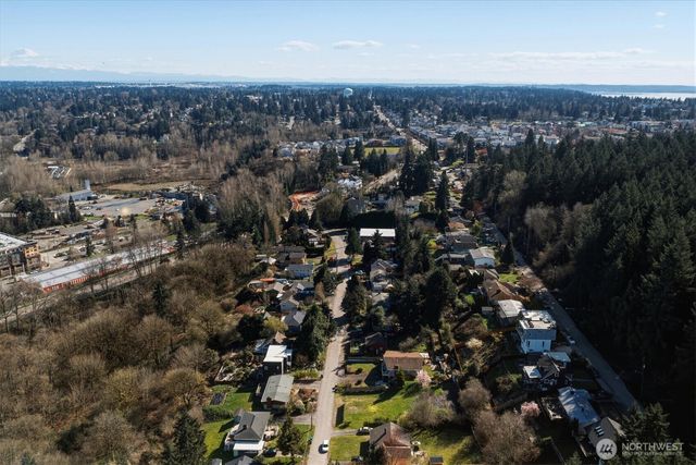 9017 3rd Avenue SW, Seattle, WA 98106