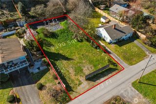 9017 3rd Avenue SW, Seattle, WA 98106