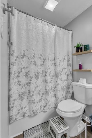 1128 Moreno Ln, Lewisburg, TN 37091