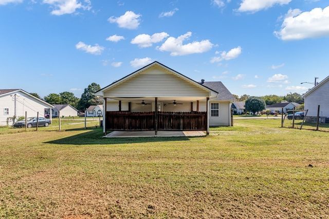 1128 Moreno Ln, Lewisburg, TN 37091