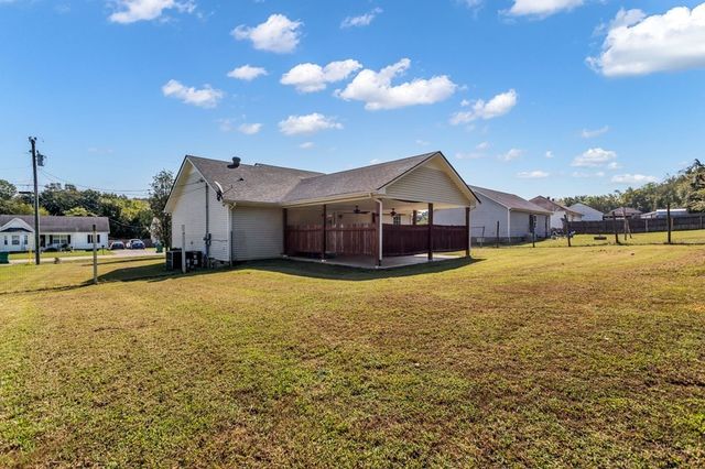 1128 Moreno Ln, Lewisburg, TN 37091