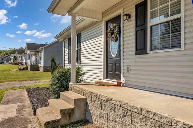 1128 Moreno Ln, Lewisburg, TN 37091