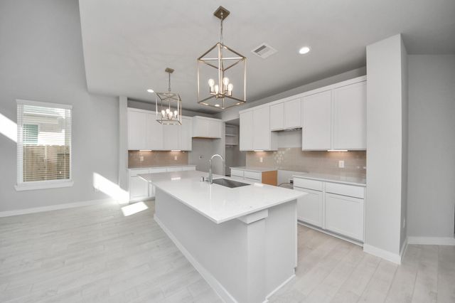18611 Serapis Street, Fresno, TX 77545