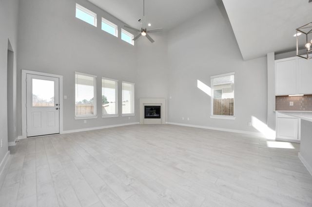 18611 Serapis Street, Fresno, TX 77545