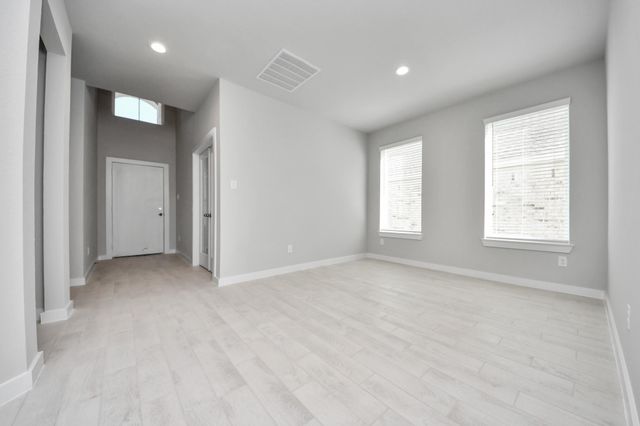 18611 Serapis Street, Fresno, TX 77545