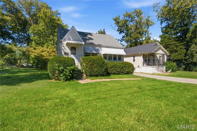 2307 E Main Street, Belleville, IL 62221