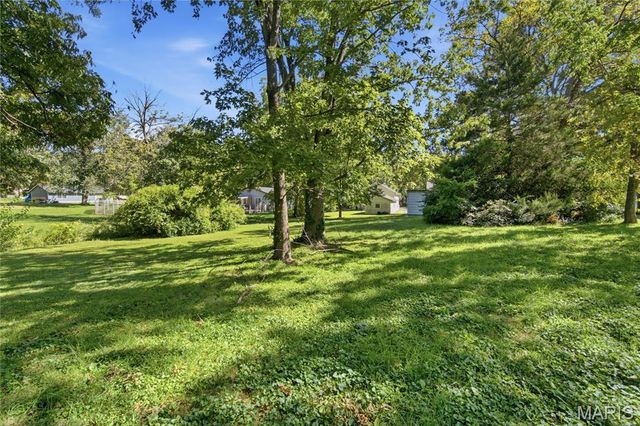 2307 E Main Street, Belleville, IL 62221