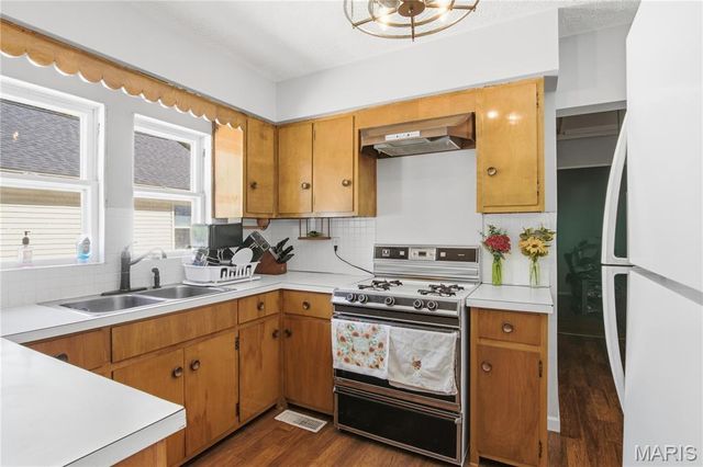 2307 E Main Street, Belleville, IL 62221