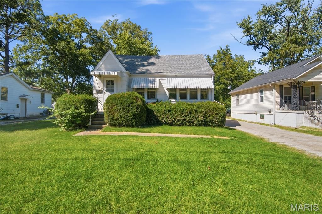 2307 E Main Street, Belleville, IL 62221
