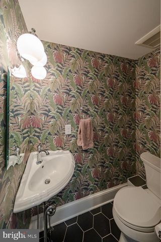 120 W UNION ST, West Chester, PA 19382