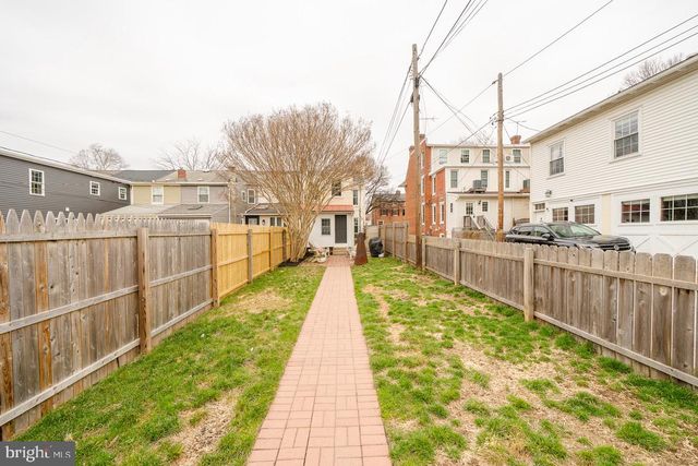 120 W UNION ST, West Chester, PA 19382