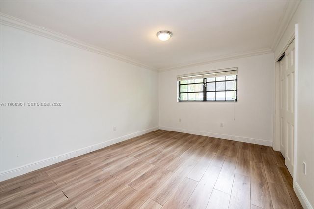 4160 Bay Point Rd, Miami, FL 33137