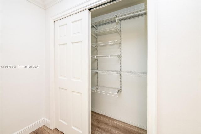 4160 Bay Point Rd, Miami, FL 33137