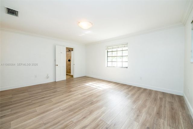 4160 Bay Point Rd, Miami, FL 33137