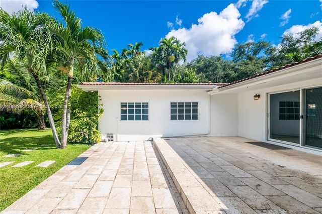 4160 Bay Point Rd, Miami, FL 33137