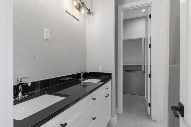 2810 Chicago Street, Dallas, TX 75212
