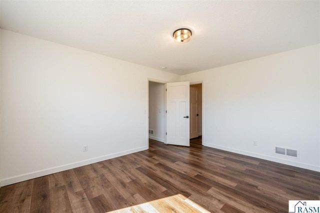 1051 Sakatah Court, Madison Lake, MN 56063
