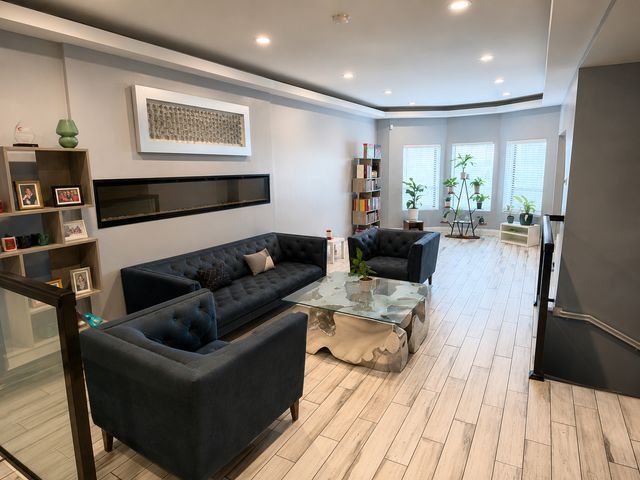 1506 E Marquette Road, Chicago, IL 60637