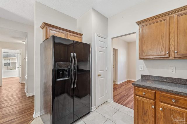 2504 Gulf Breeze Ave, Pensacola, FL 32507