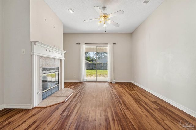 2504 Gulf Breeze Ave, Pensacola, FL 32507