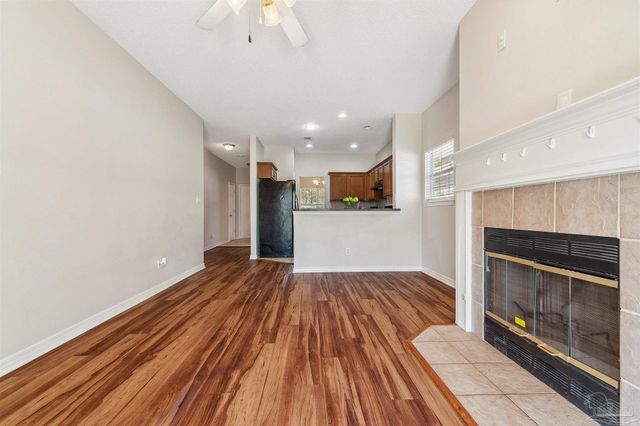 2504 Gulf Breeze Ave, Pensacola, FL 32507