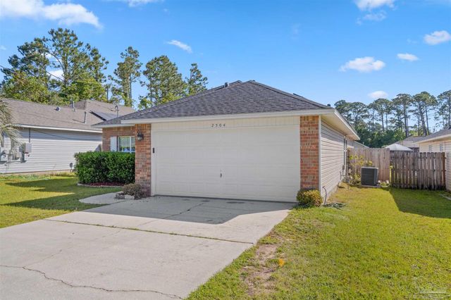 2504 Gulf Breeze Ave, Pensacola, FL 32507