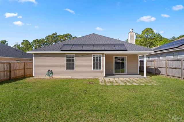 2504 Gulf Breeze Ave, Pensacola, FL 32507