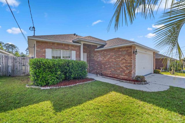 2504 Gulf Breeze Ave, Pensacola, FL 32507
