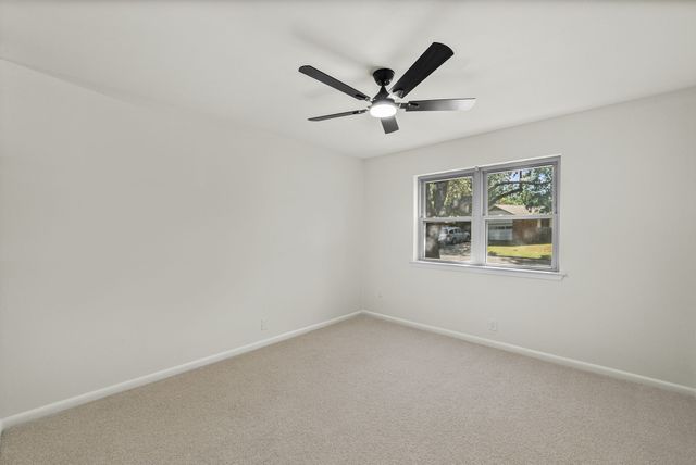 1300 Amherst Drive, Denton, TX 76201