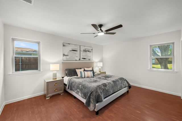 1300 Amherst Drive, Denton, TX 76201
