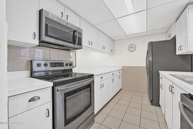 144 S Halifax Ave Apt 3, Daytona Beach, FL 32118