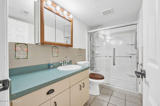 144 S Halifax Ave Apt 3, Daytona Beach, FL 32118