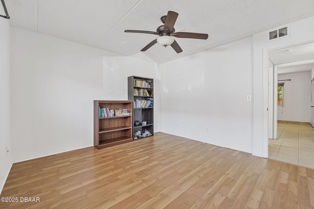 144 S Halifax Ave Apt 3, Daytona Beach, FL 32118