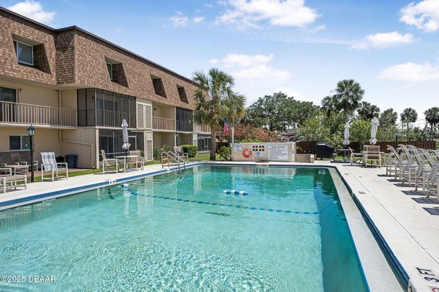 144 S Halifax Ave Apt 3, Daytona Beach, FL 32118