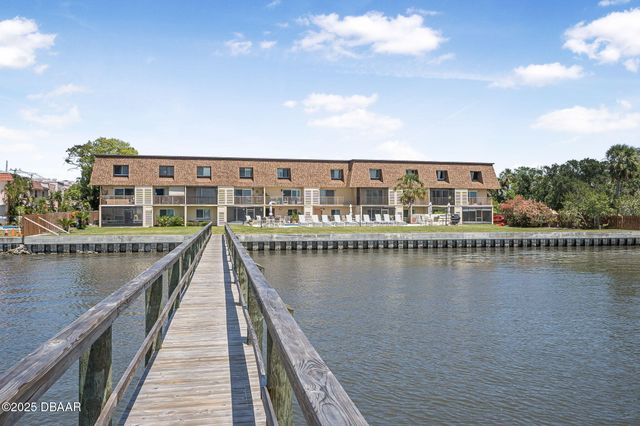 144 S Halifax Ave Apt 3, Daytona Beach, FL 32118