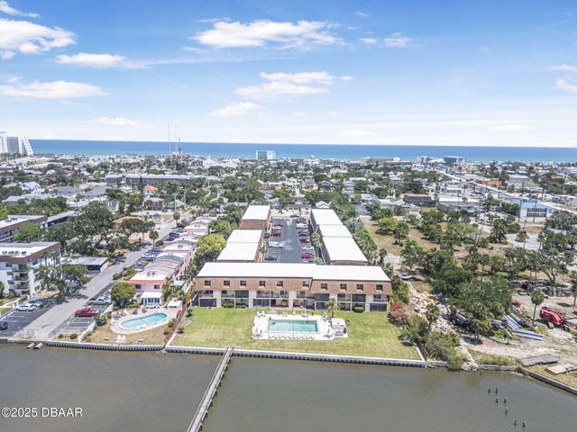 144 S Halifax Ave Apt 3, Daytona Beach, FL 32118