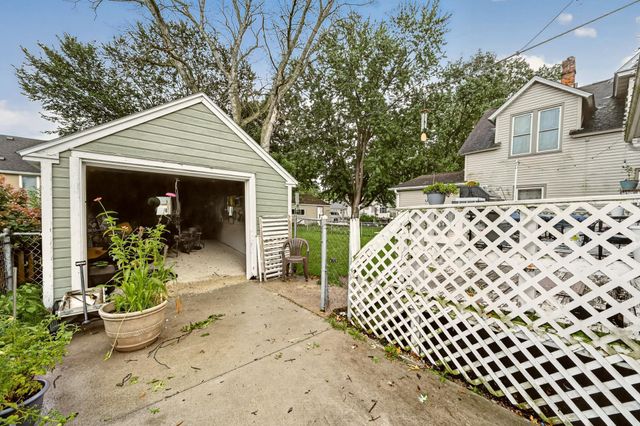 206 11th Avenue NE, Rochester, MN 55906