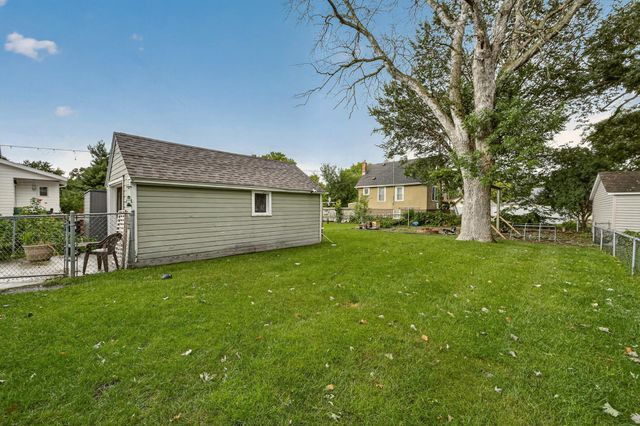 206 11th Avenue NE, Rochester, MN 55906