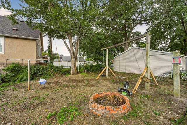 206 11th Avenue NE, Rochester, MN 55906