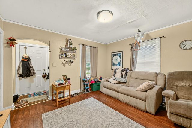206 11th Avenue NE, Rochester, MN 55906